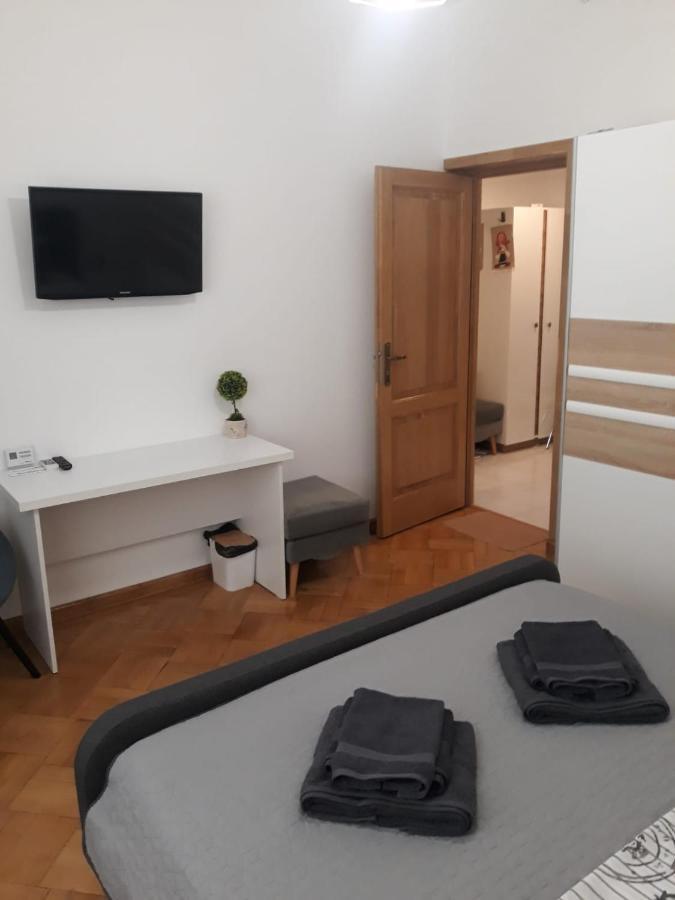 Nice Studio In Old Town Bucharest Exterior photo